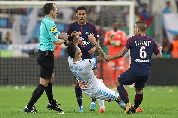 CHÍNH THỨC: Neymar nhận án phạt vì chơi xấu đối thủ - Bóng Đá